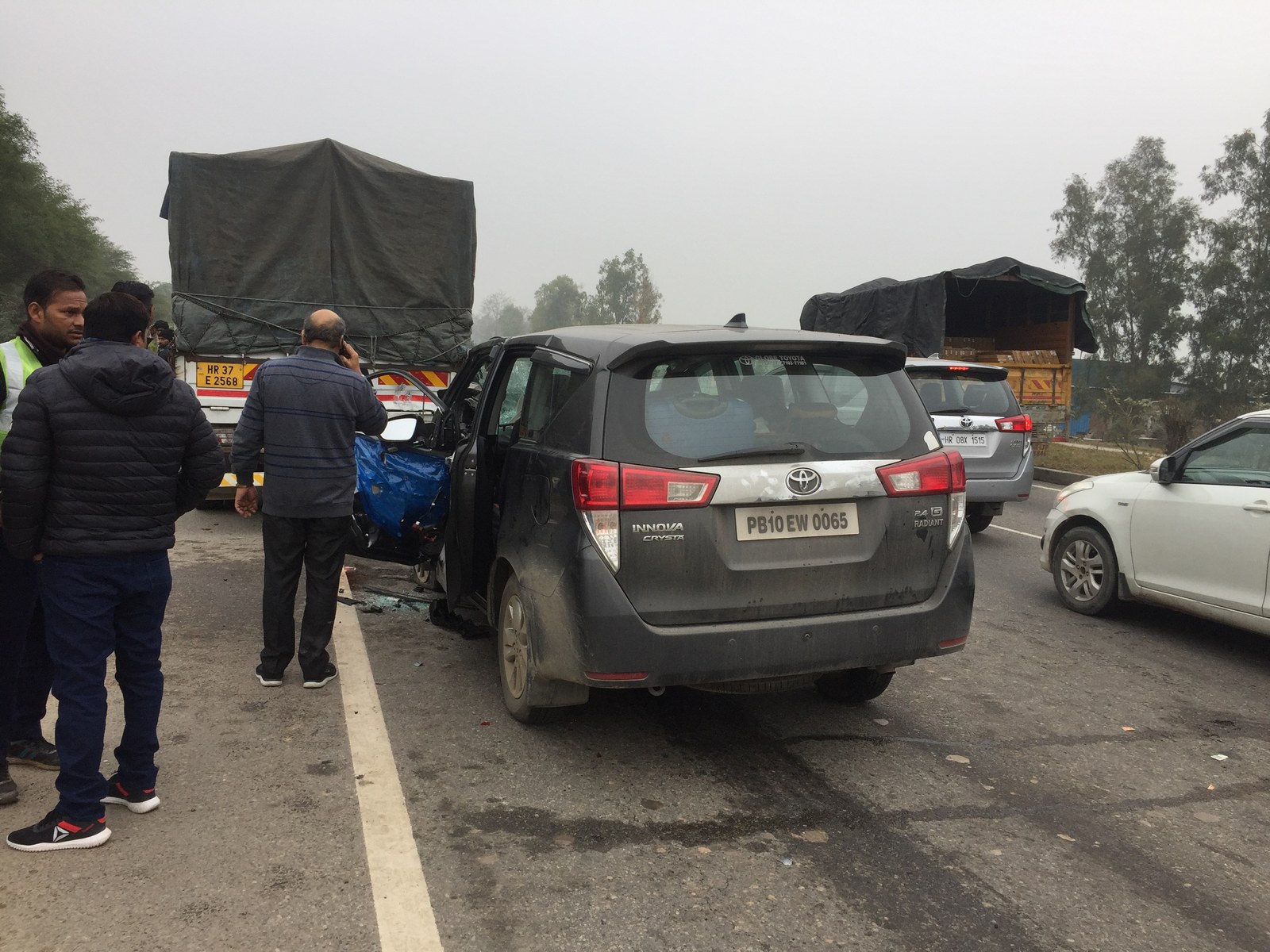 Accident Site Safety Control & Traffic Flow Management to Prevent Secondary Crashes